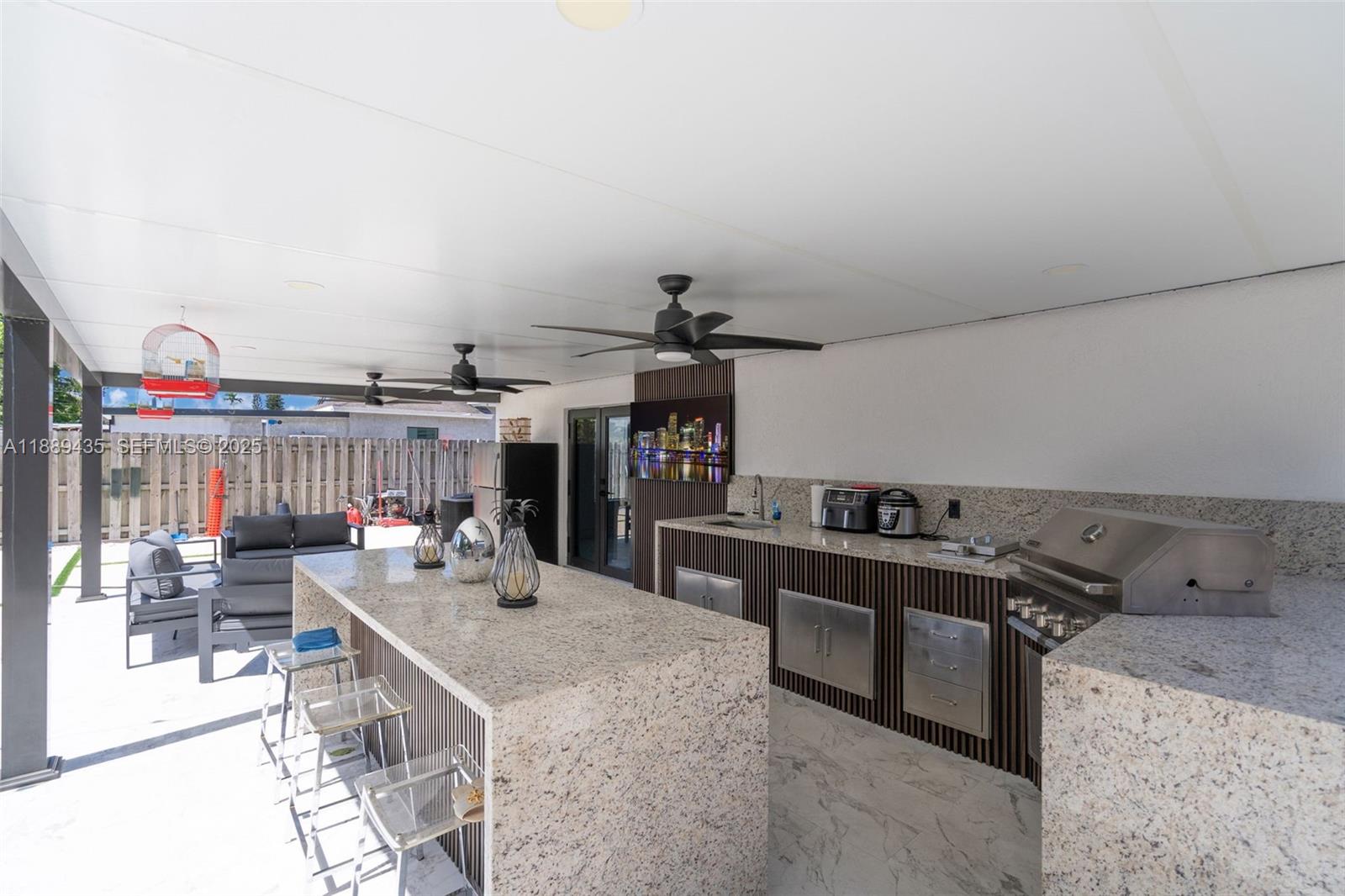 THE TROPICS AMD - Residential