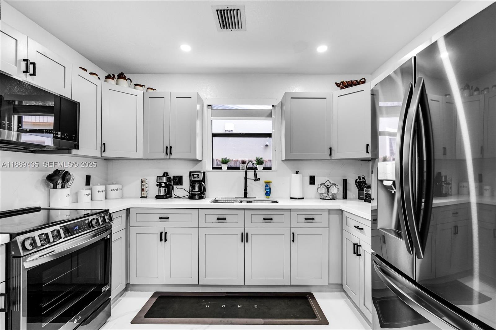 THE TROPICS AMD - Residential