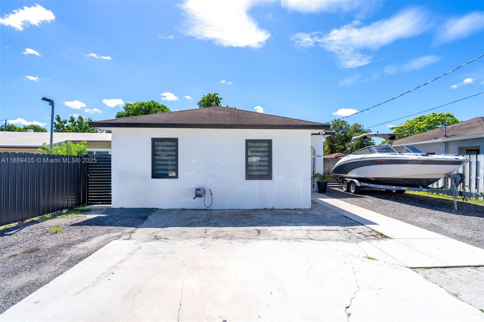 THE TROPICS AMD - Residential