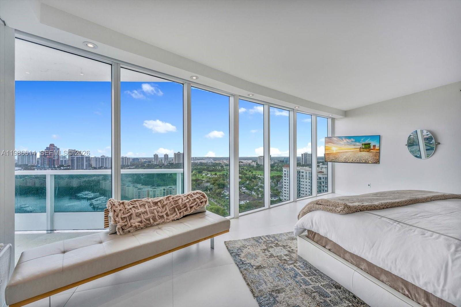 TOWERS OF PORTO VITA-SOUT - Residential