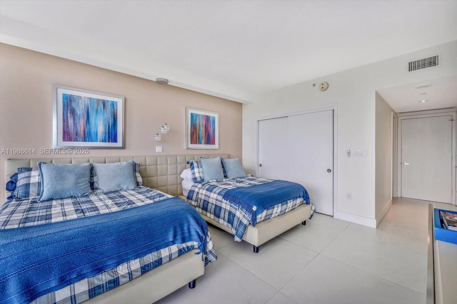 TOWERS OF PORTO VITA-SOUT - Residential