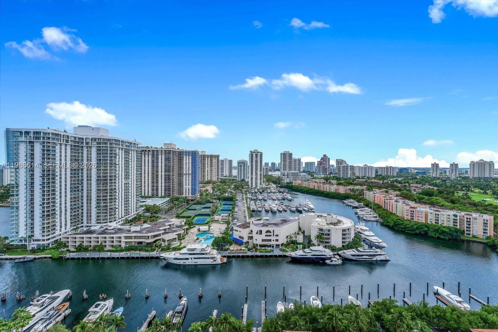 TOWERS OF PORTO VITA-SOUT - Residential