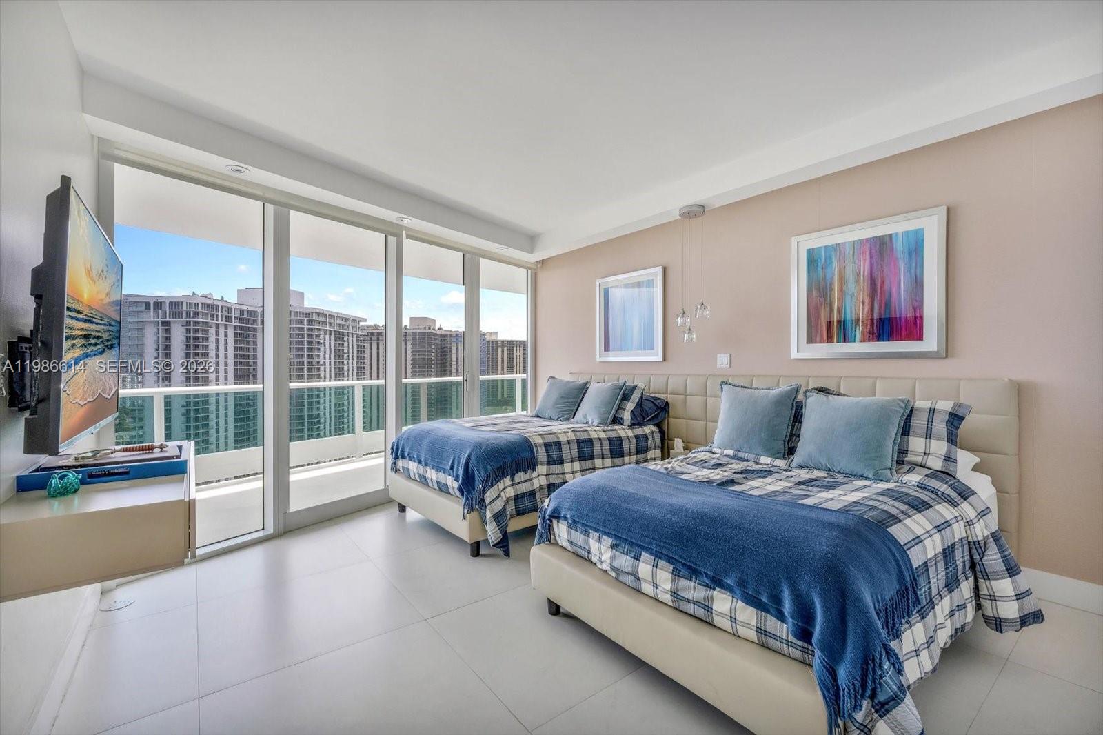 TOWERS OF PORTO VITA-SOUT - Residential