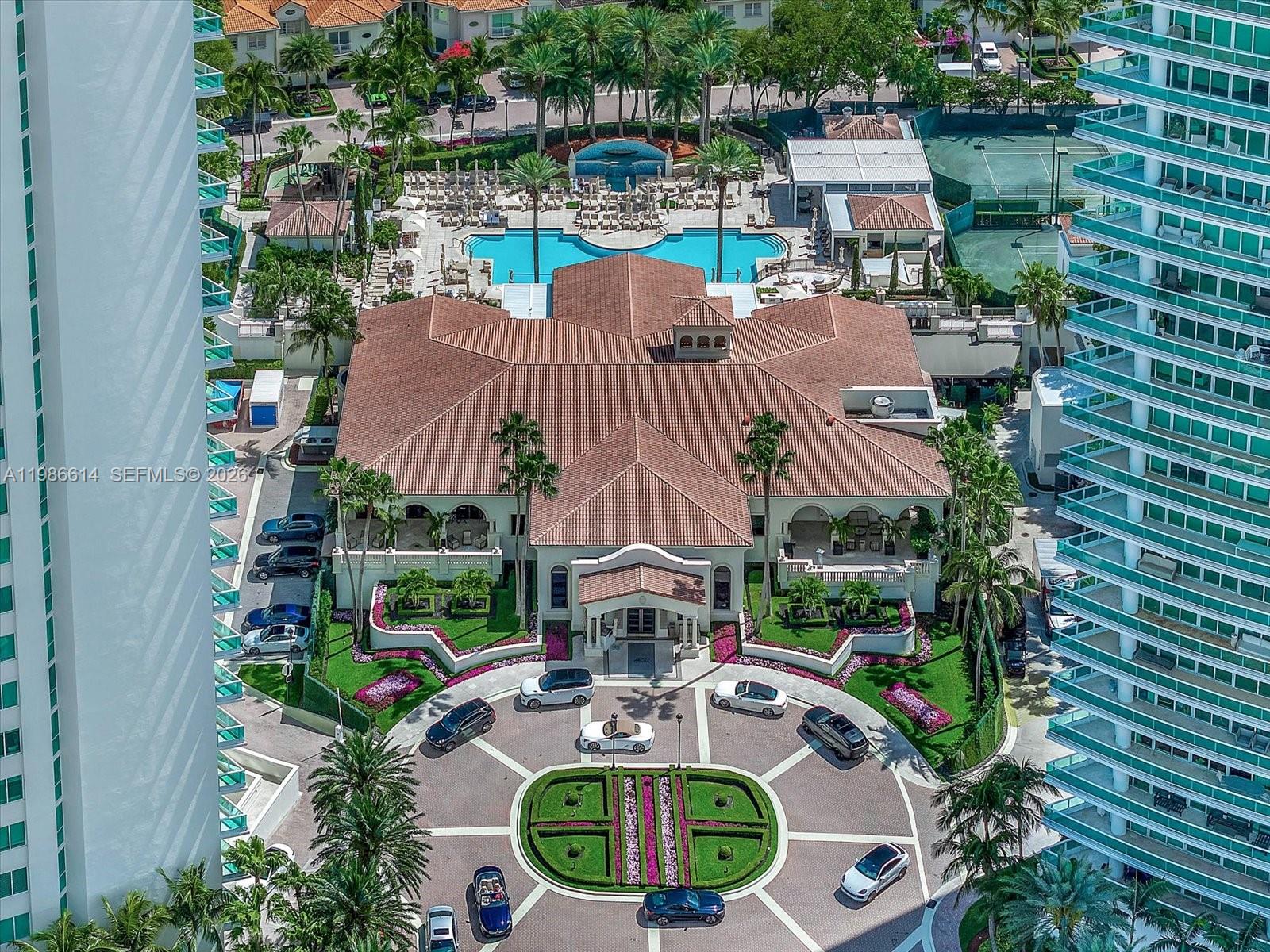 TOWERS OF PORTO VITA-SOUT - Residential