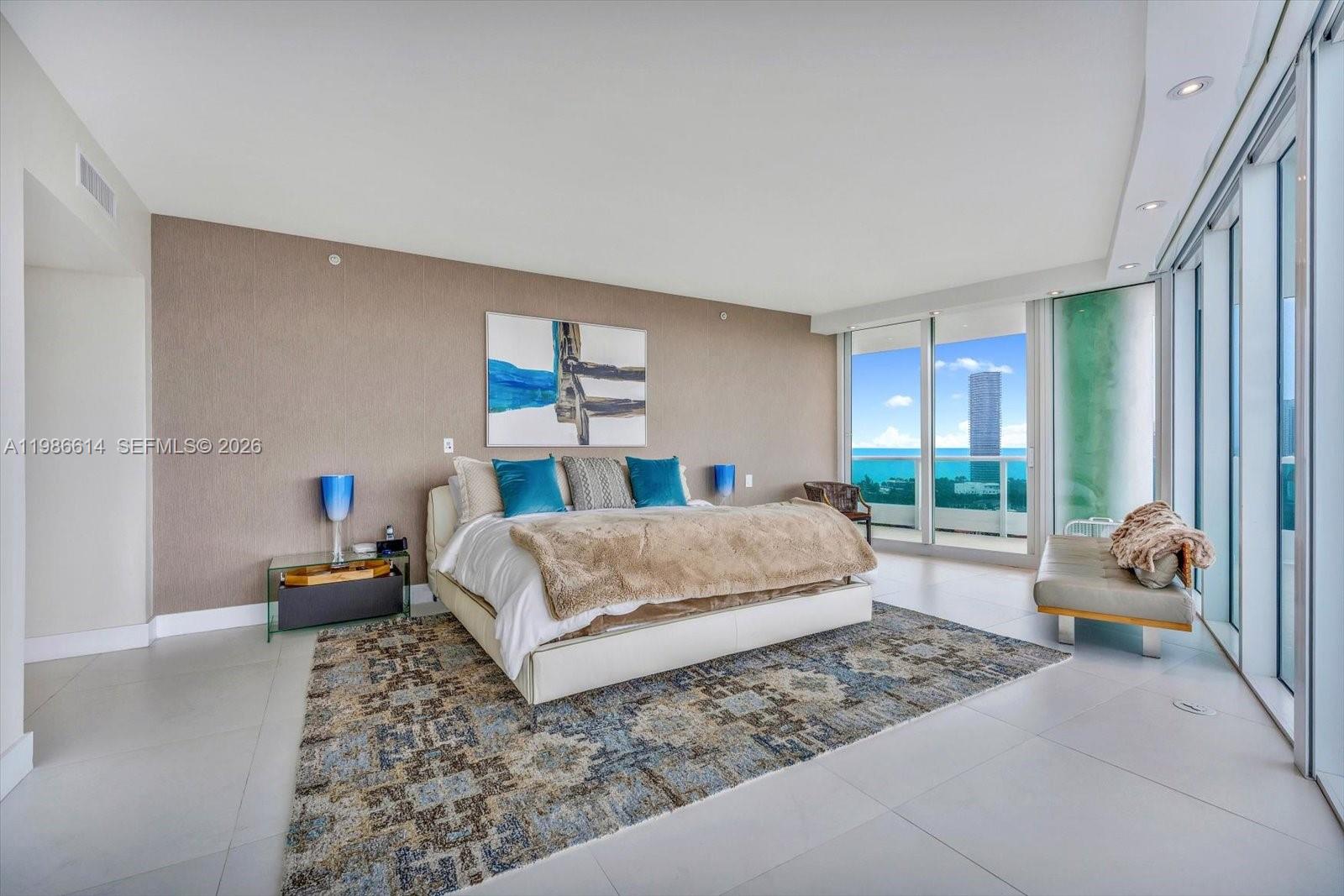 TOWERS OF PORTO VITA-SOUT - Residential