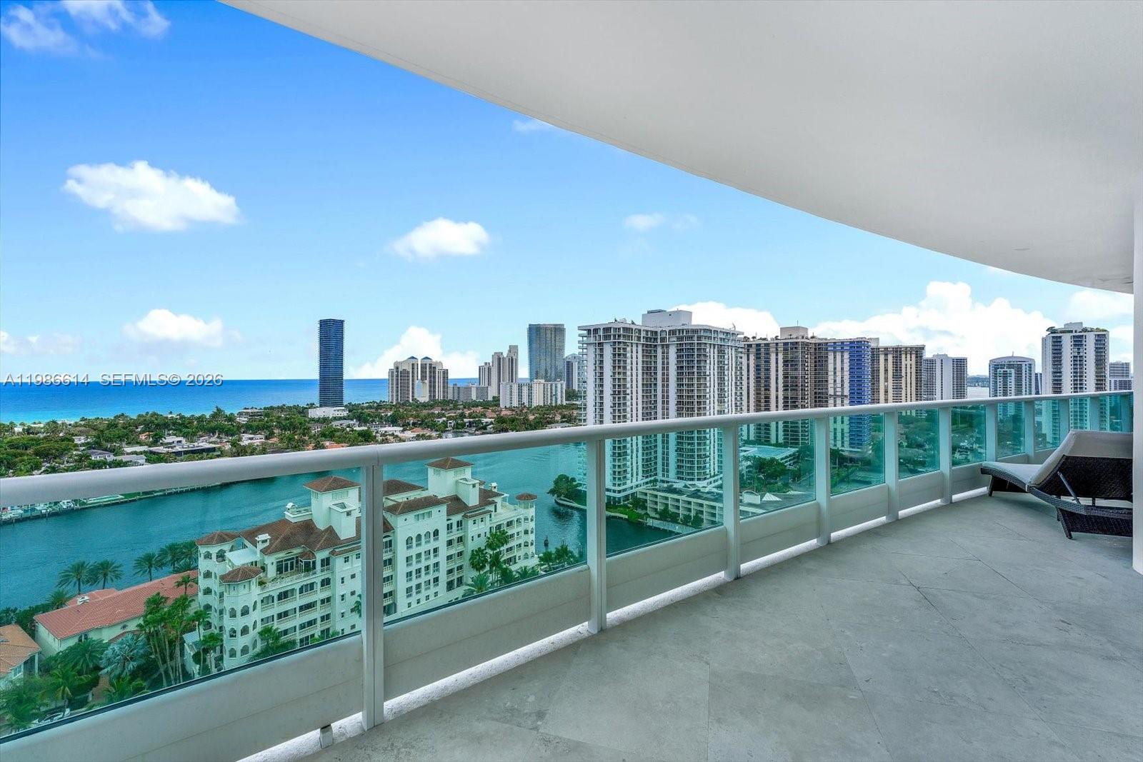 TOWERS OF PORTO VITA-SOUT - Residential