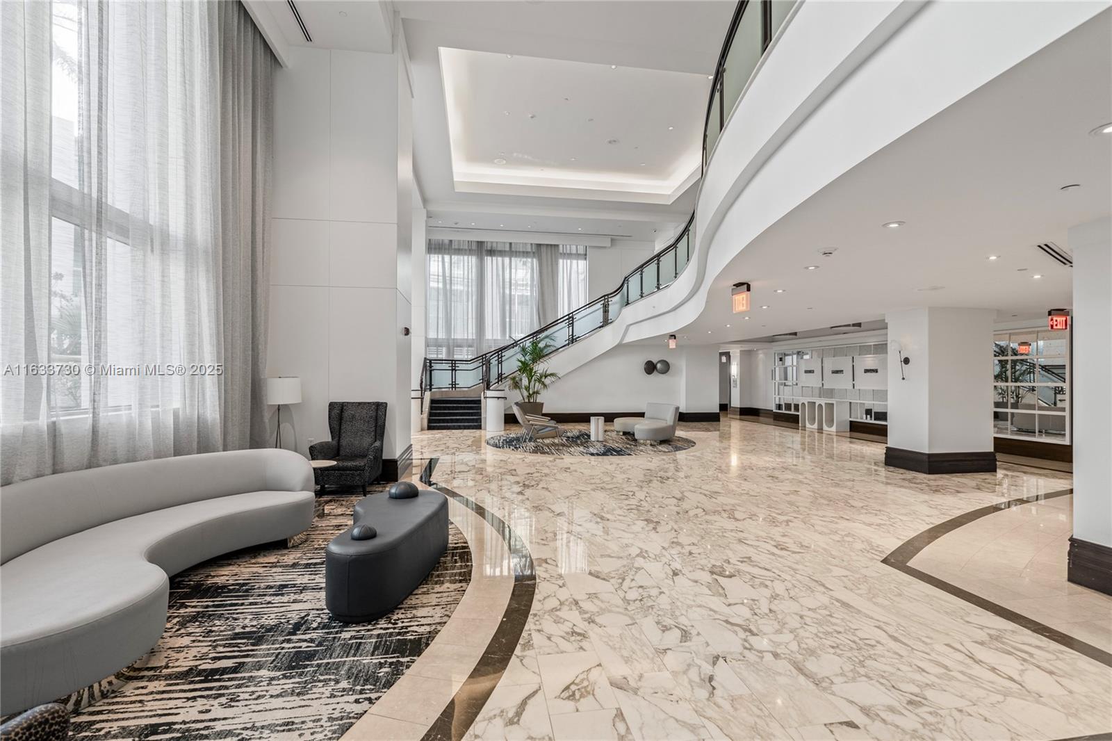 Fontainebleau II Tresor - Residential