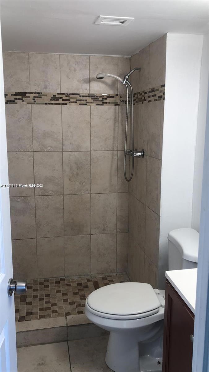 MONTECARLO CONDO - Residential Lease