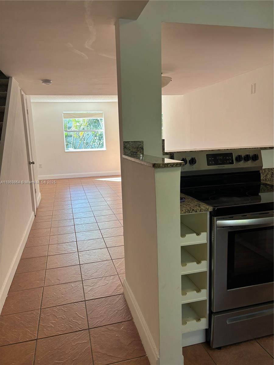 Excellent two-story townhouse, close to Malls, Highways, UM, Coral Gables & South Miami.
Social areas & Bedrooms with garden/pool views. Lush gardens, paved path, ample guest parking.
2 bedroons with big closets, pantry and storage closet.