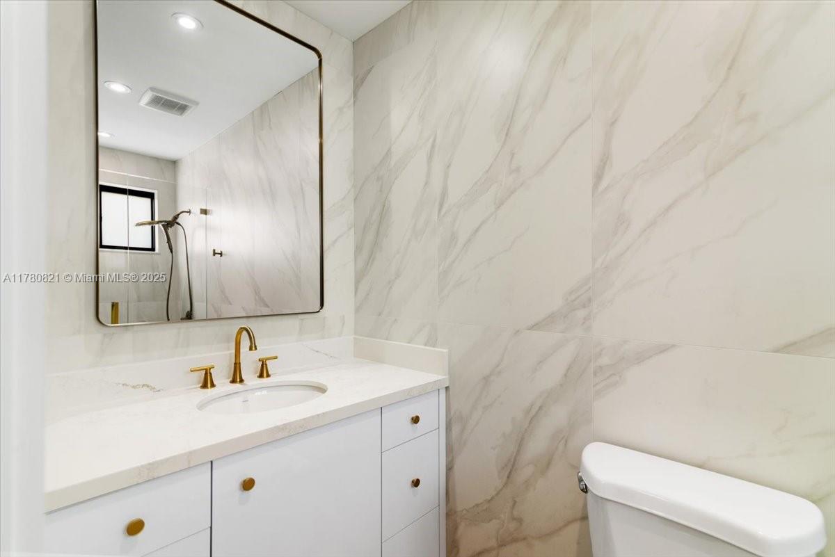 CORAL WAY PLAZA - Residential Lease