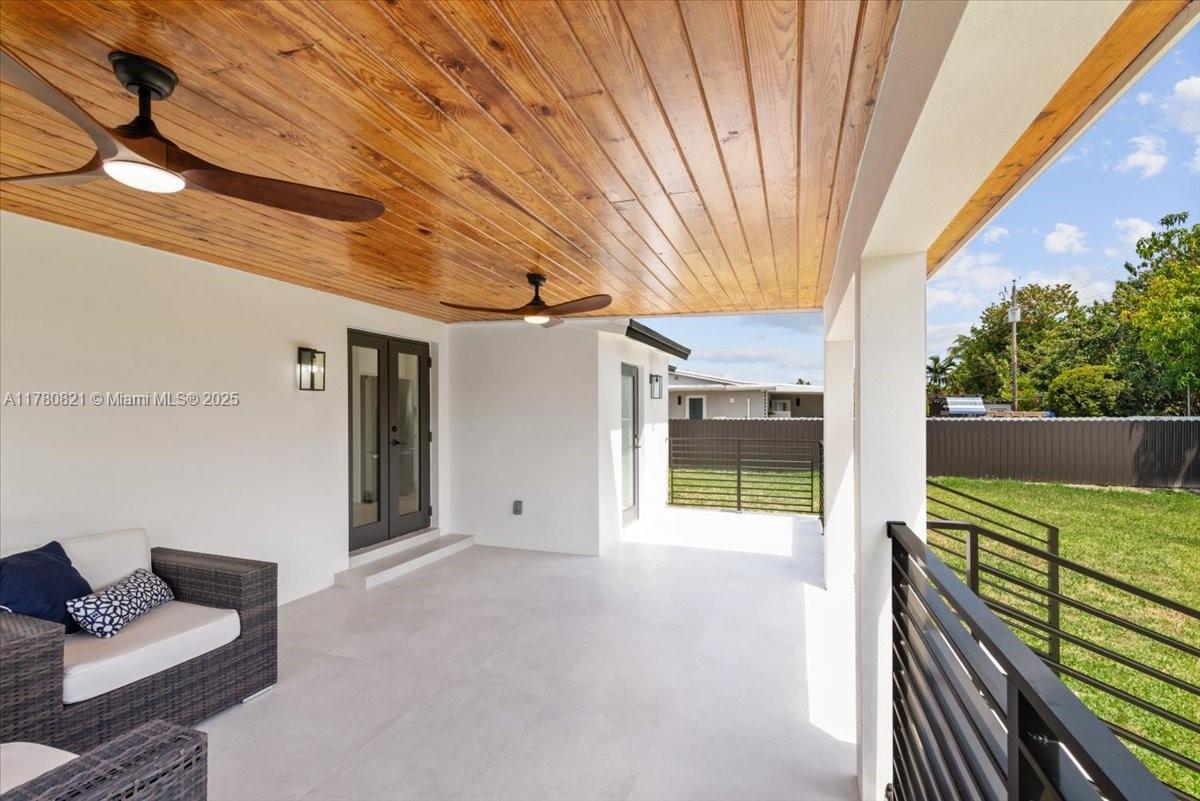 CORAL WAY PLAZA - Residential Lease