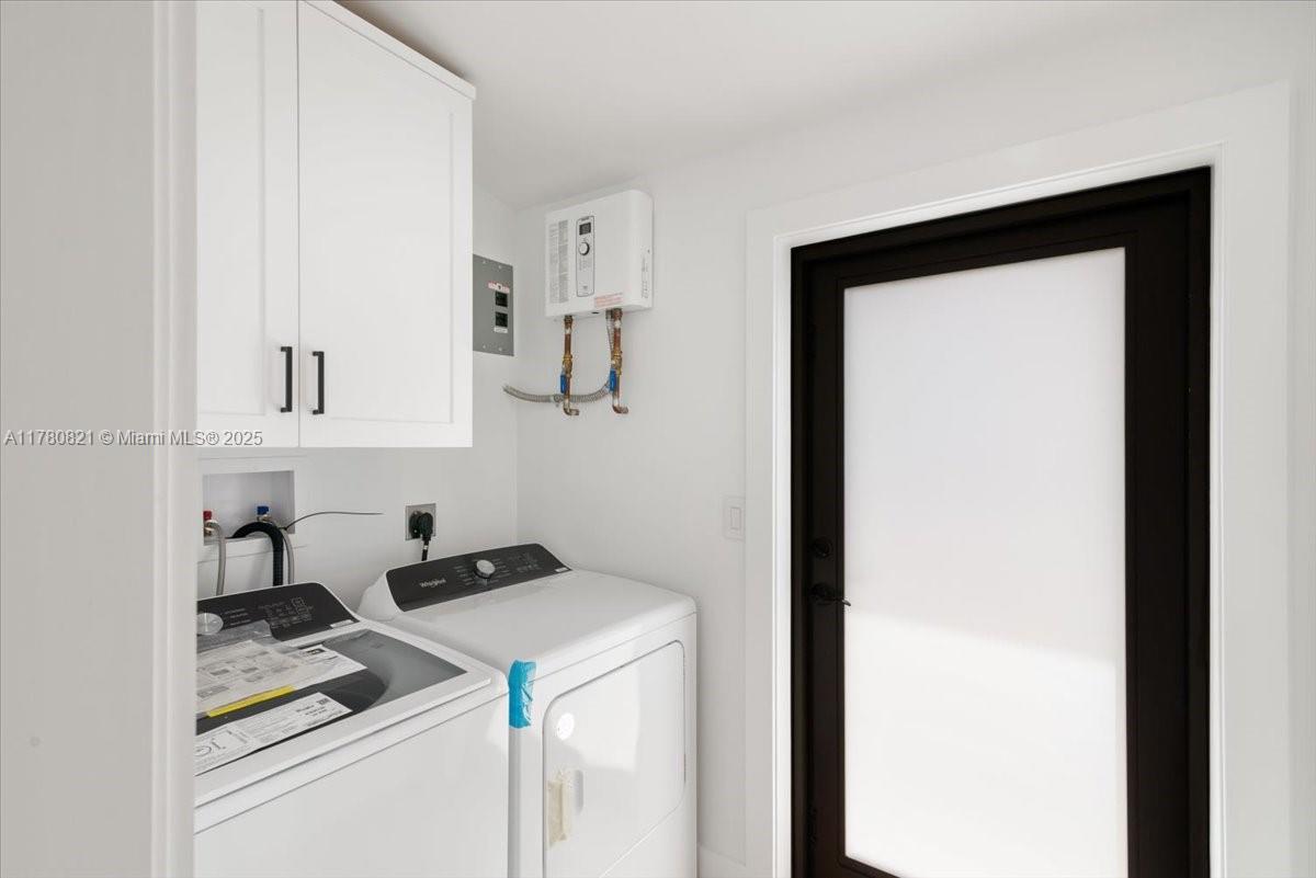 CORAL WAY PLAZA - Residential Lease