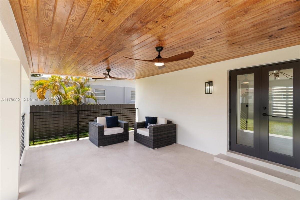 CORAL WAY PLAZA - Residential Lease