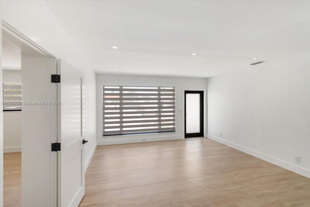 CORAL WAY PLAZA - Residential Lease