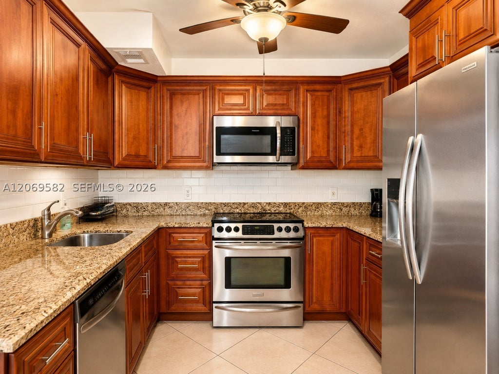 Photo of 6700 Cypress Rd #507, Plantation, FL 33317 (MLS # A12069582)