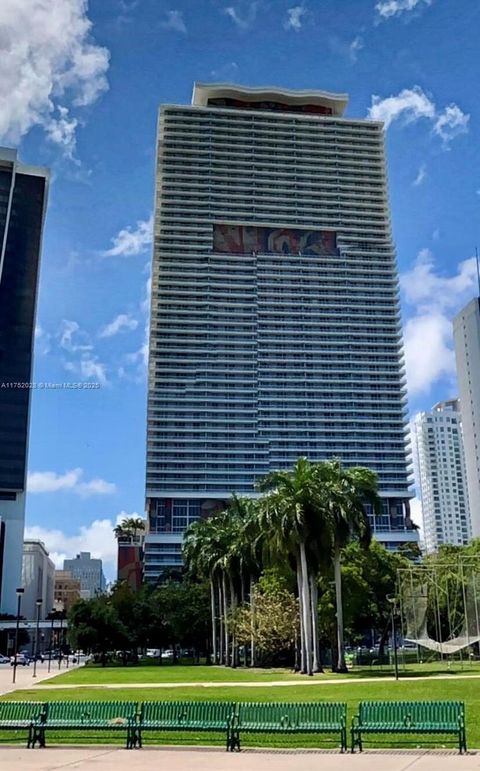 50 Biscayne Blvd 705 Miami FL 33132