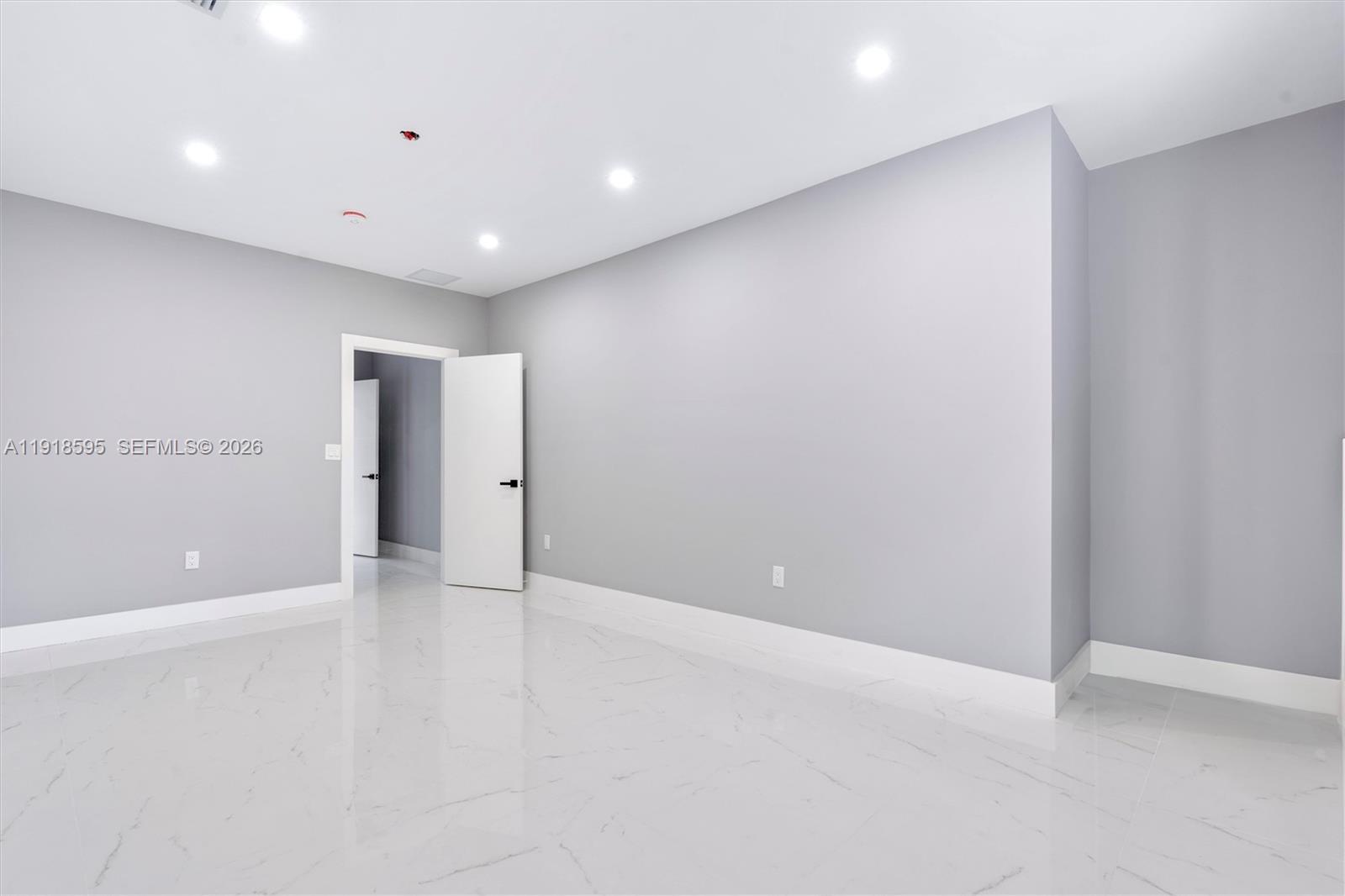 PALM-AIRE VILLAGE SECTION - Residential