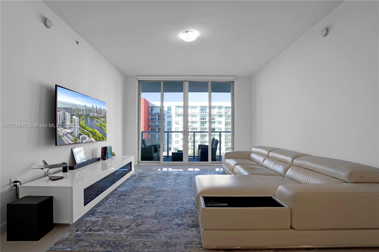 Property for Sale at 7751 Nw 107th Ave 509, Doral, Miami-Dade County, Florida - Bedrooms: 2 
Bathrooms: 2  - $520,000