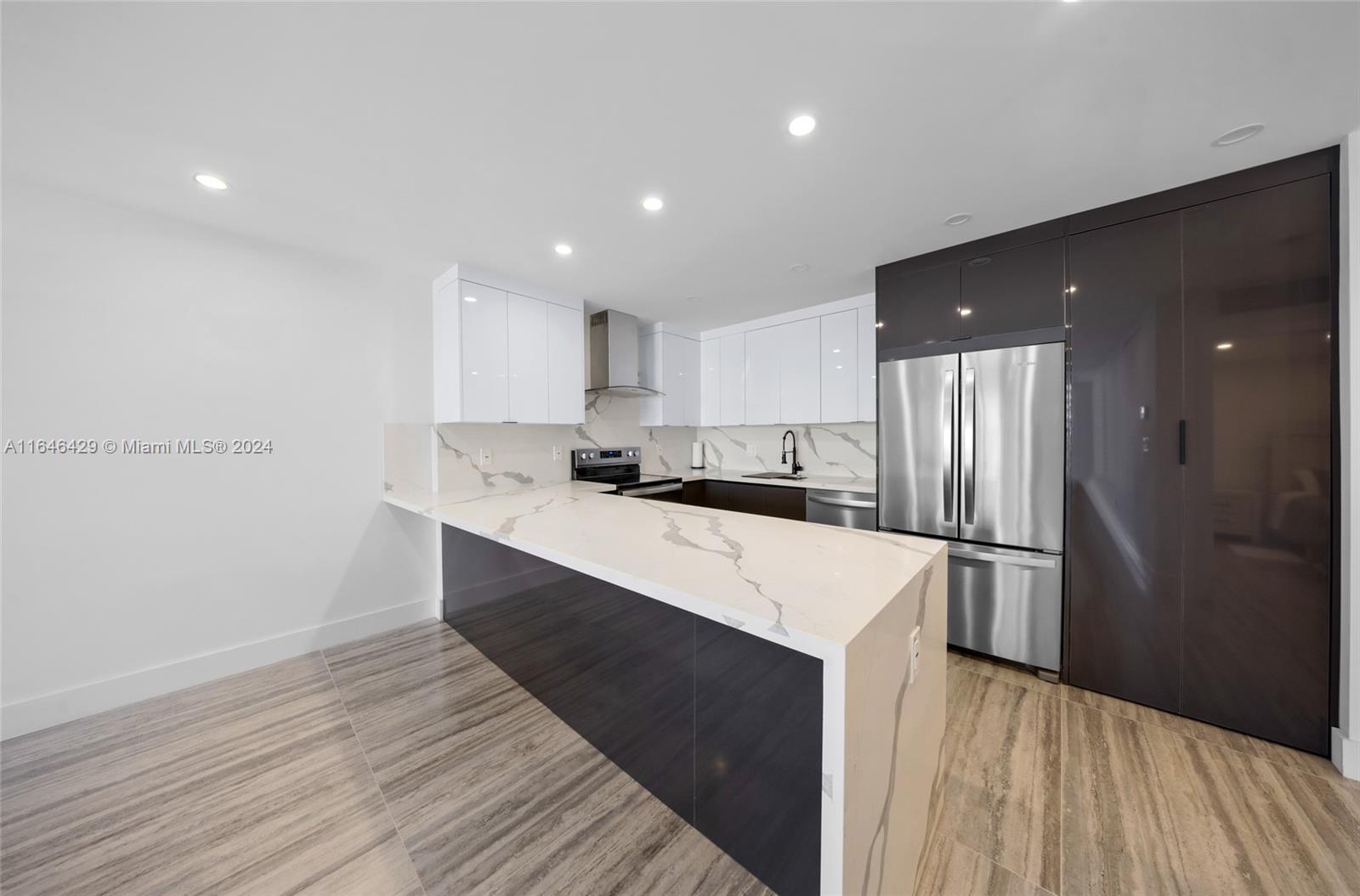 OCEANVIEW BUILDING A COND - Residential