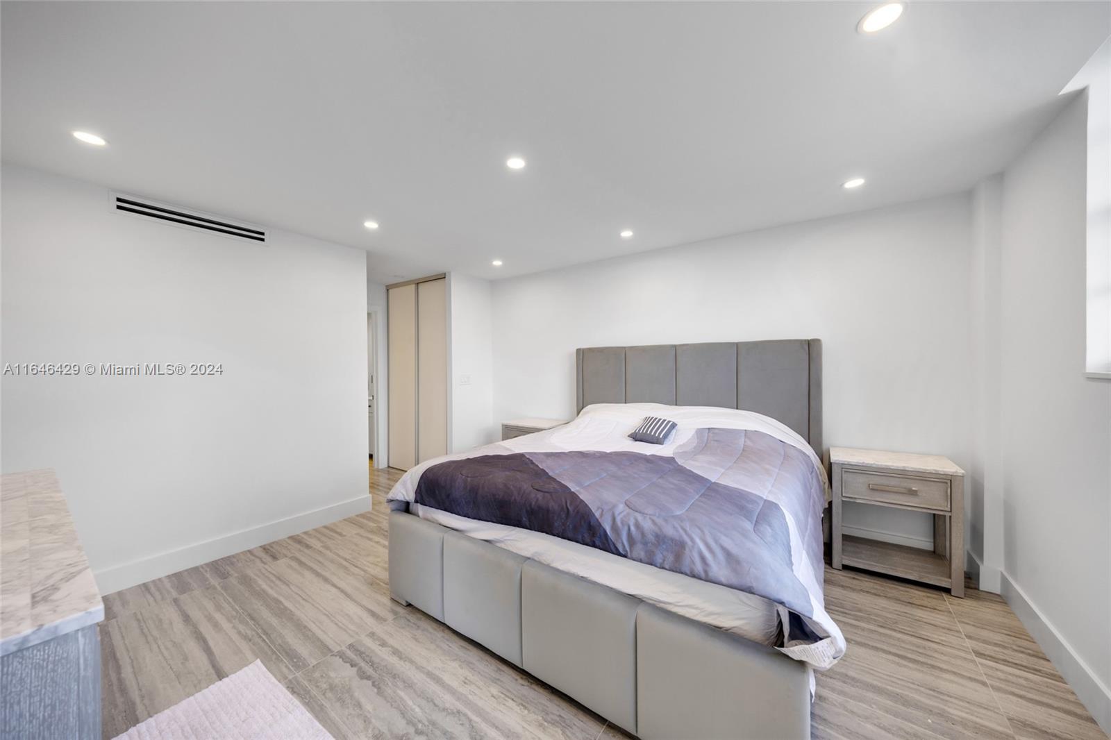 OCEANVIEW BUILDING A COND - Residential