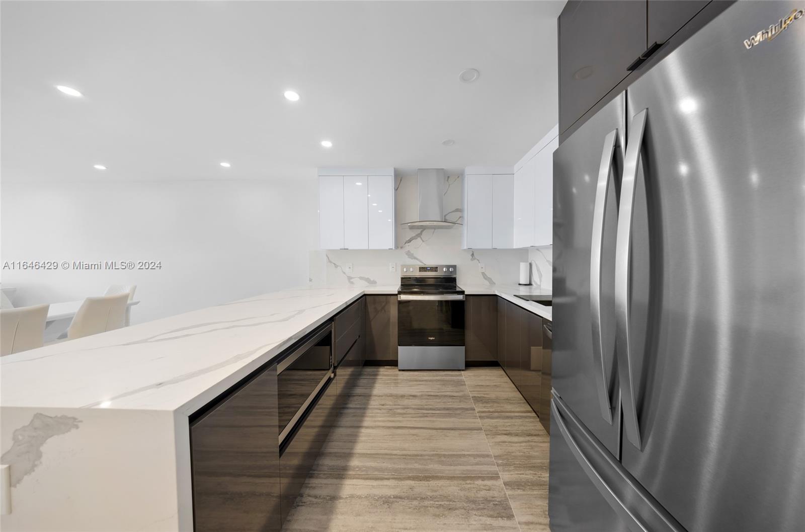 OCEANVIEW BUILDING A COND - Residential