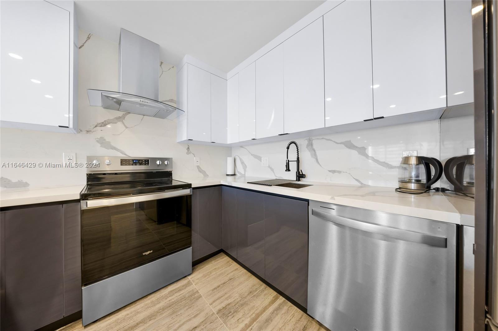 OCEANVIEW BUILDING A COND - Residential
