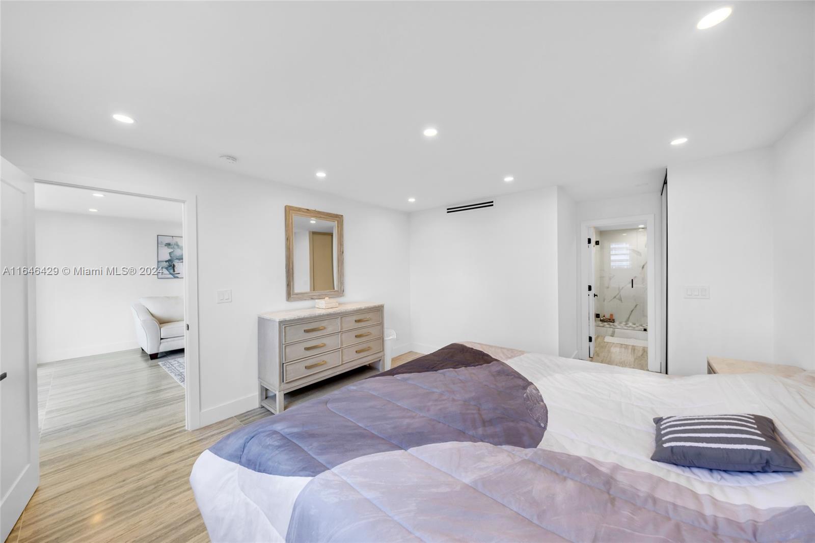 OCEANVIEW BUILDING A COND - Residential