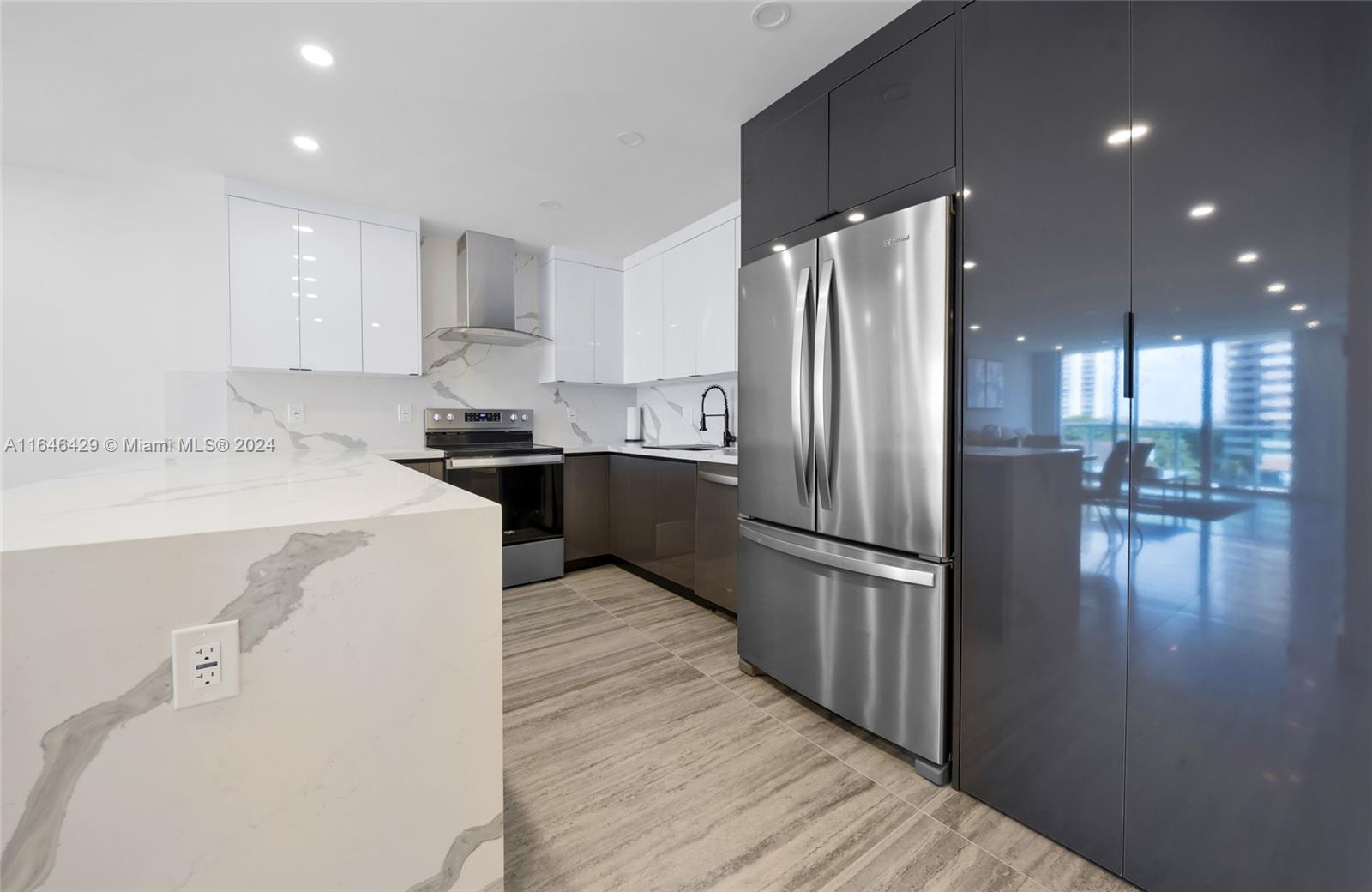 OCEANVIEW BUILDING A COND - Residential