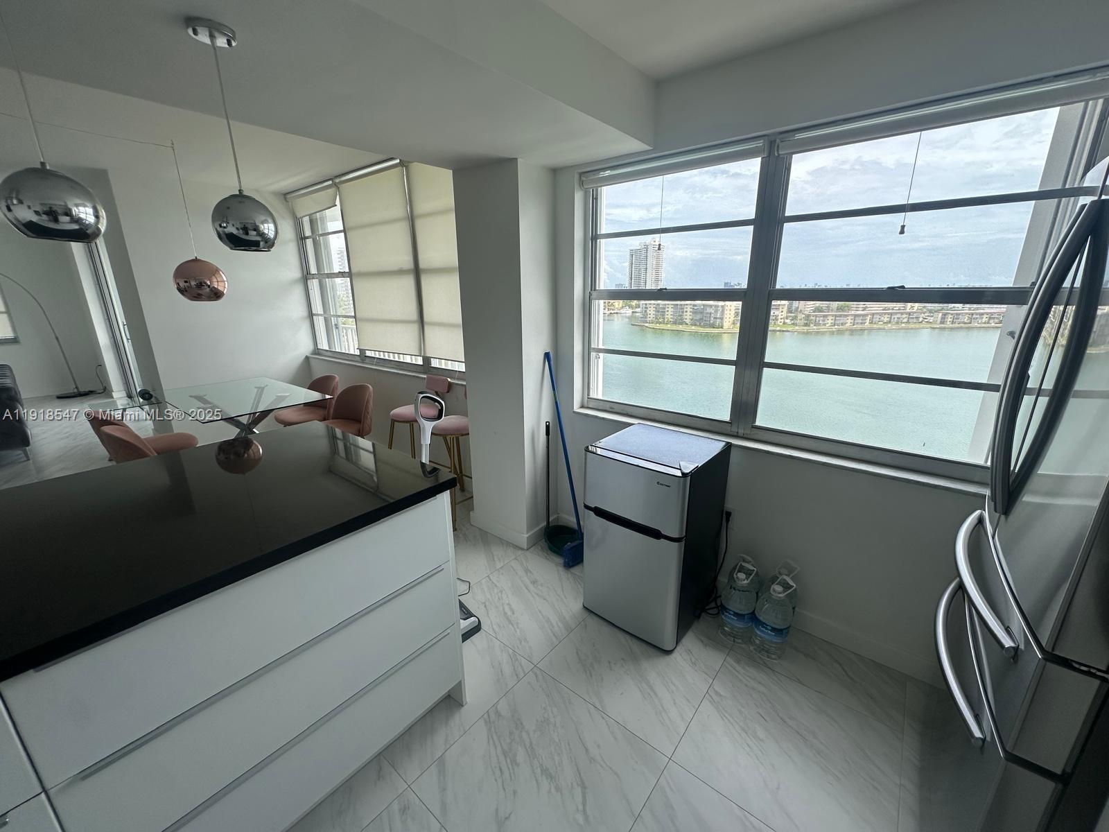 ADMIRALS PORT CONDO-EAST - Residential