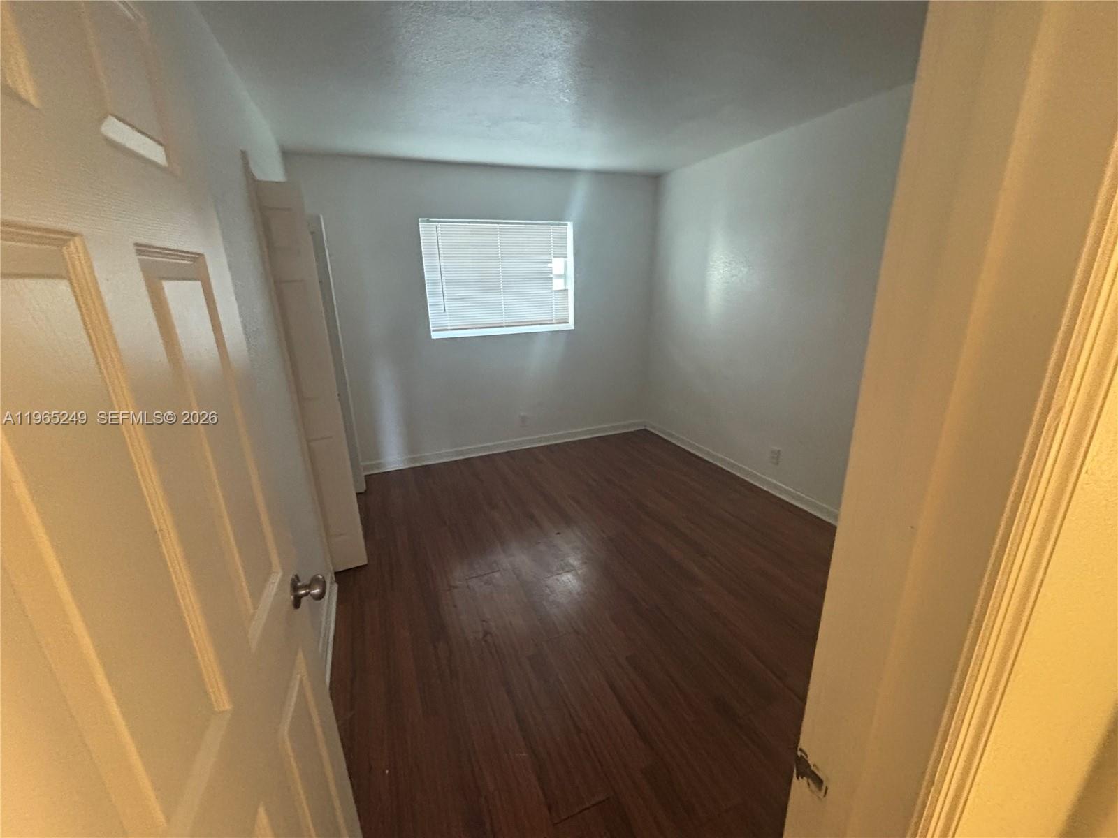 FT LAUDERDALE B-40 - Residential Lease