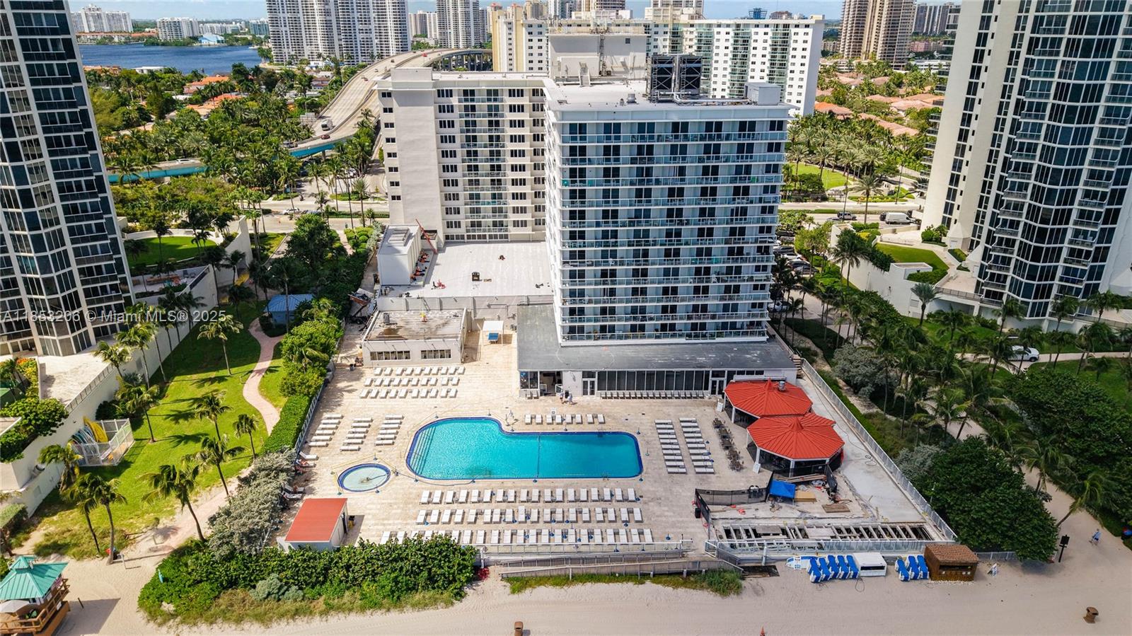 THE AVENTURA BEACH CLUB C - Residential Lease