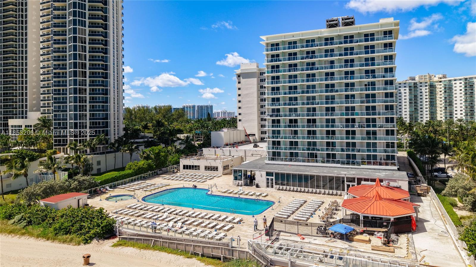 THE AVENTURA BEACH CLUB C - Residential Lease