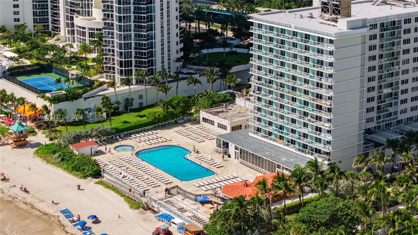 THE AVENTURA BEACH CLUB C - Residential Lease