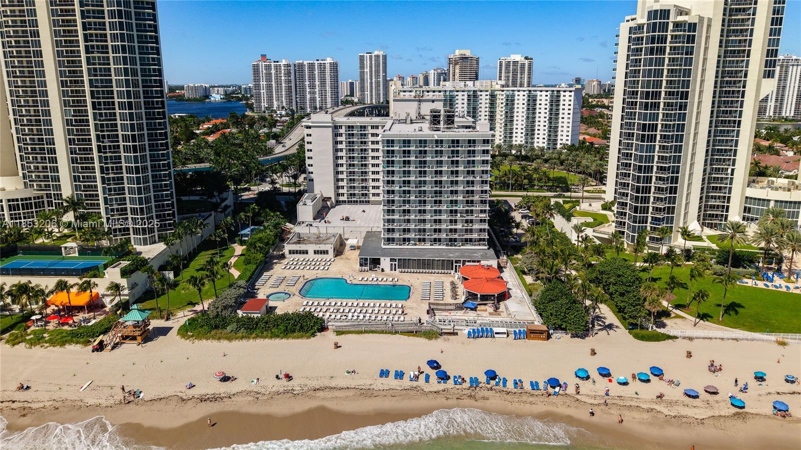THE AVENTURA BEACH CLUB C - Residential Lease