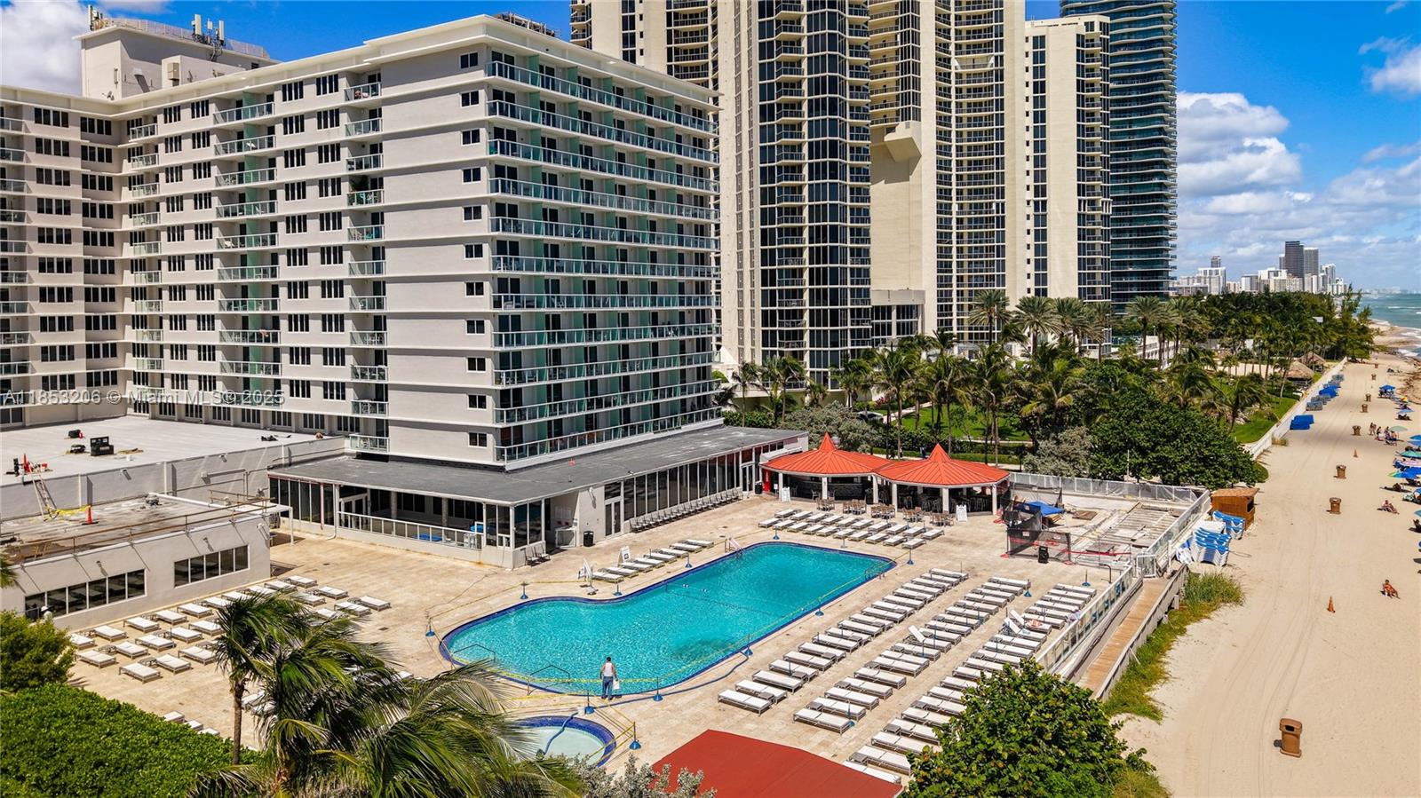 THE AVENTURA BEACH CLUB C - Residential Lease