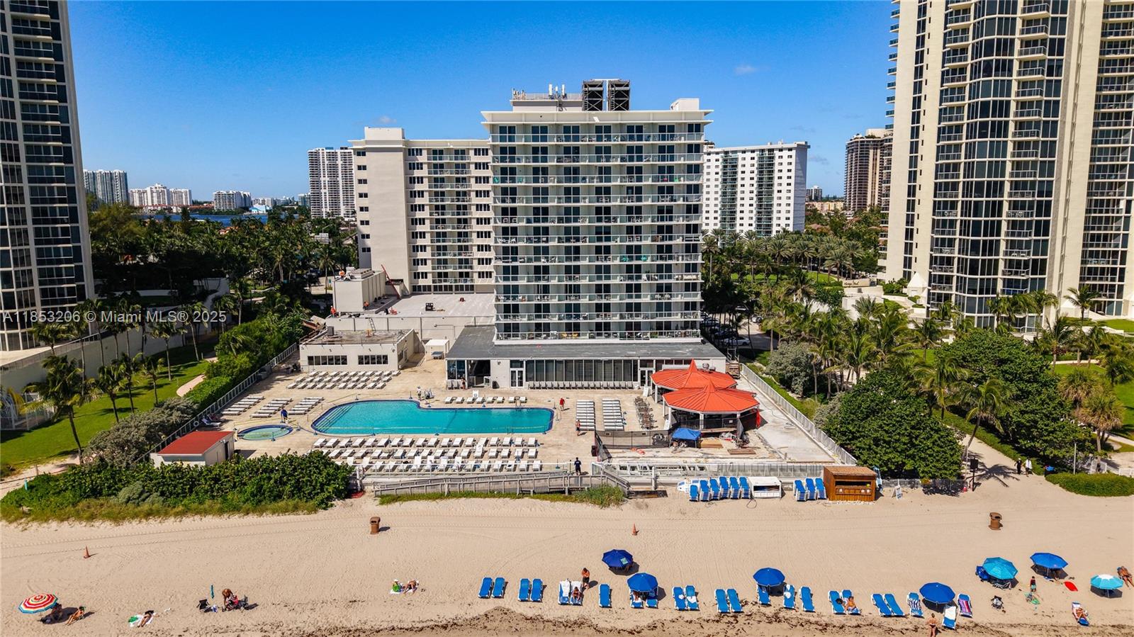THE AVENTURA BEACH CLUB C - Residential Lease