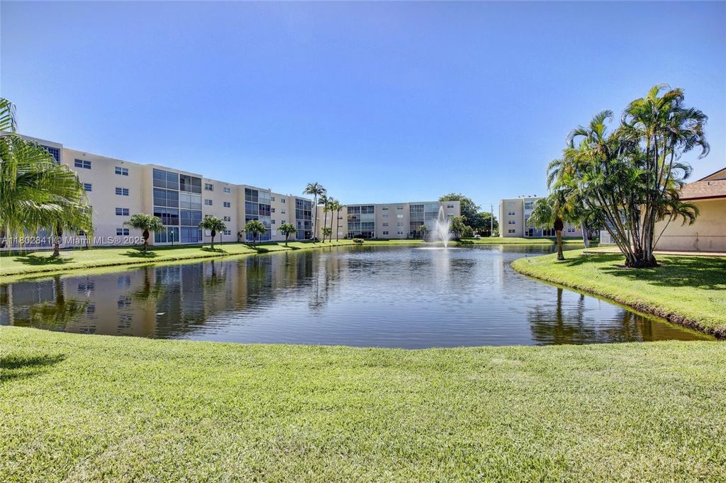 Photo of 424 SE 10th St #405, Dania Beach, FL 33004 (MLS # A11802841)