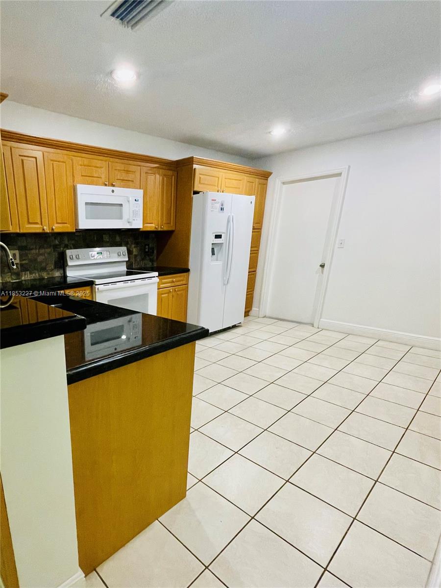 1503 Veracruz Ln 5-14