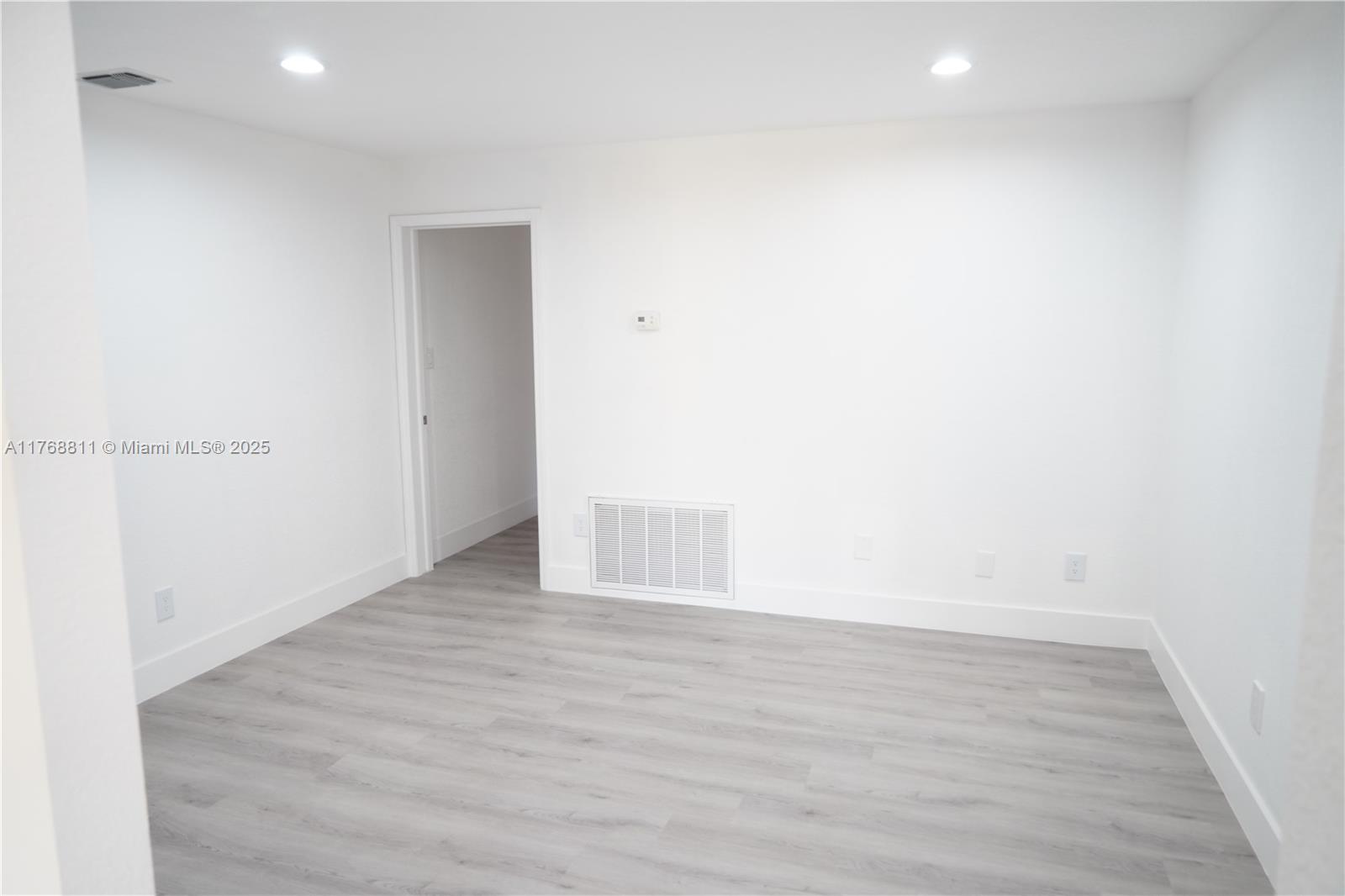 CHARLOTTE - Residential