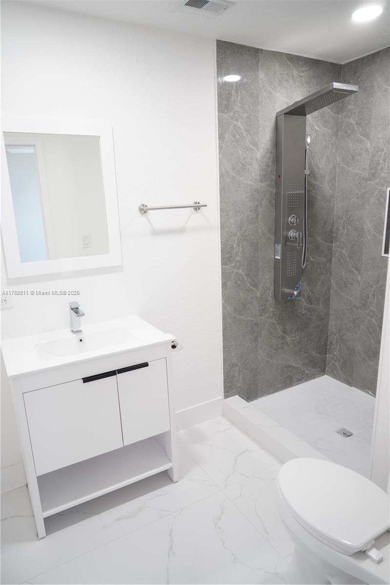 CHARLOTTE - Residential