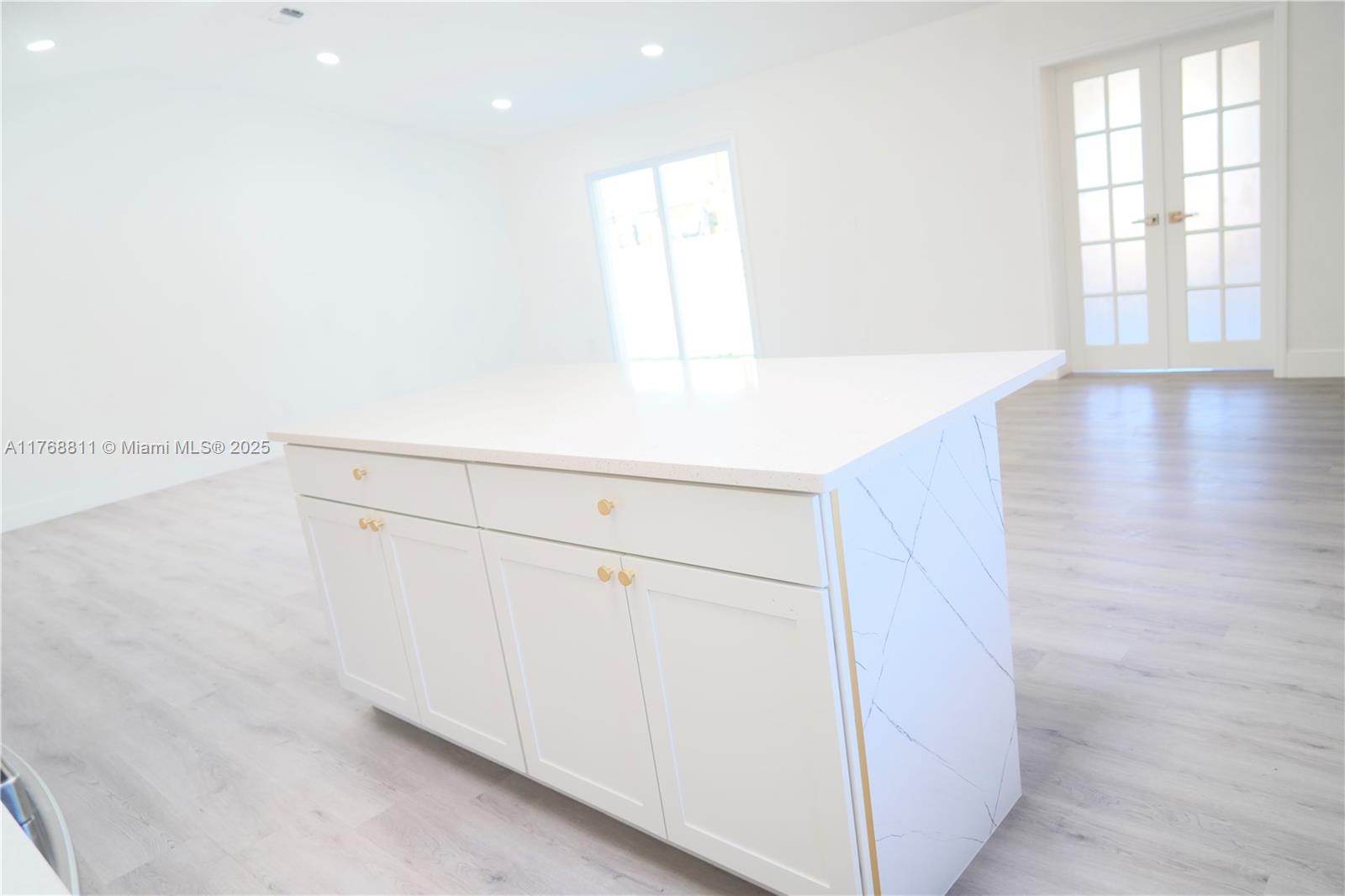 CHARLOTTE - Residential