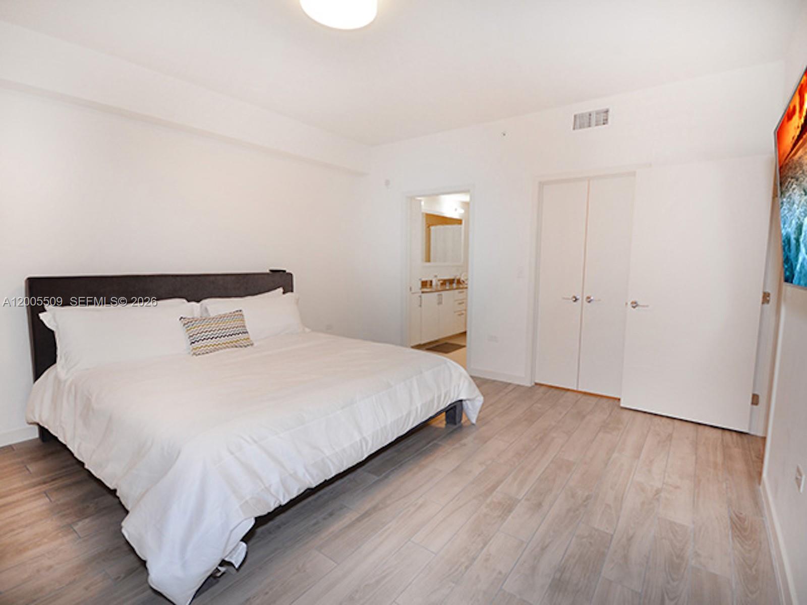 NINE AT MARY BRICKELL VIL - Residential