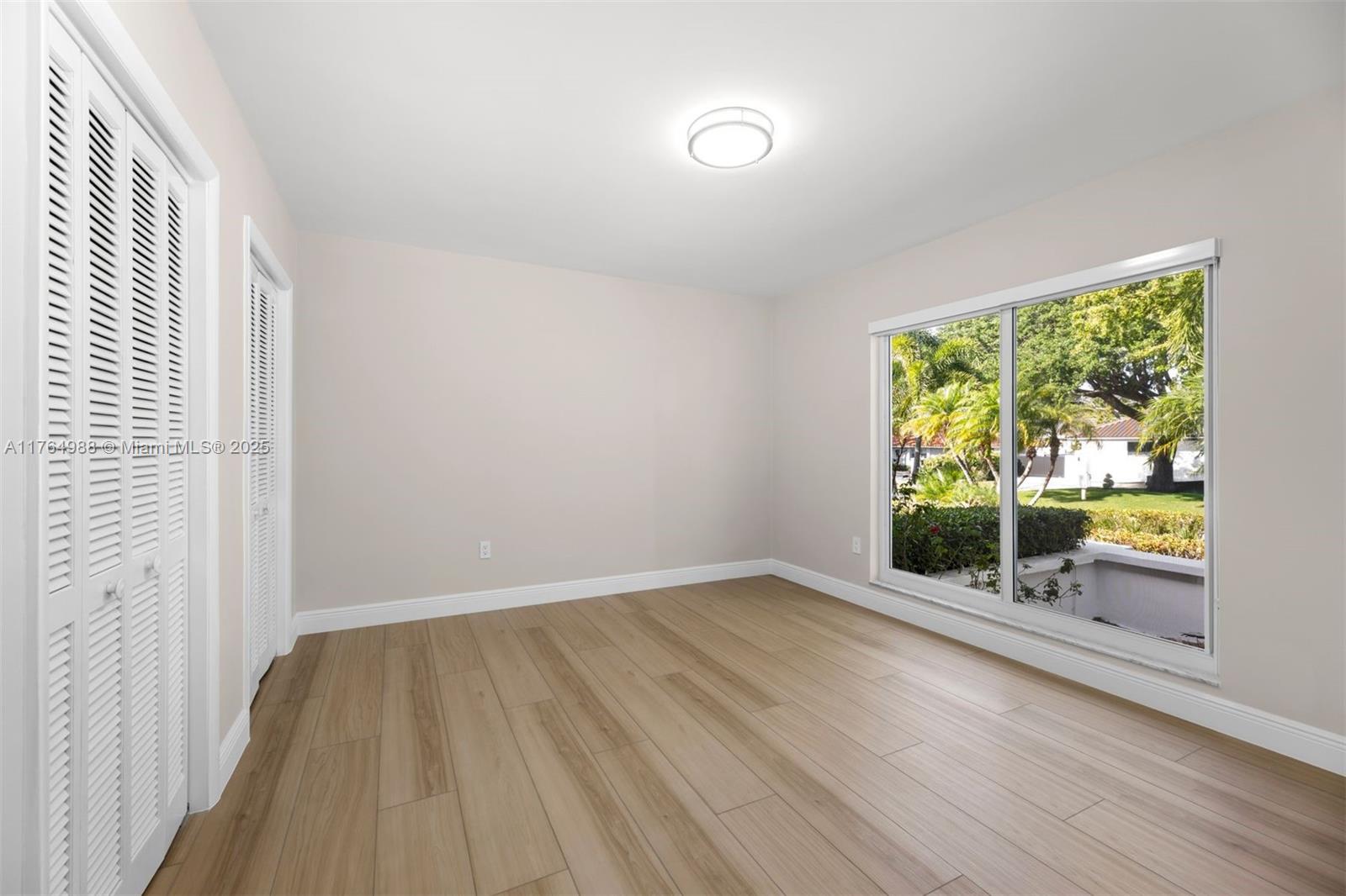 CUTLER BAY ESTATES - Residential