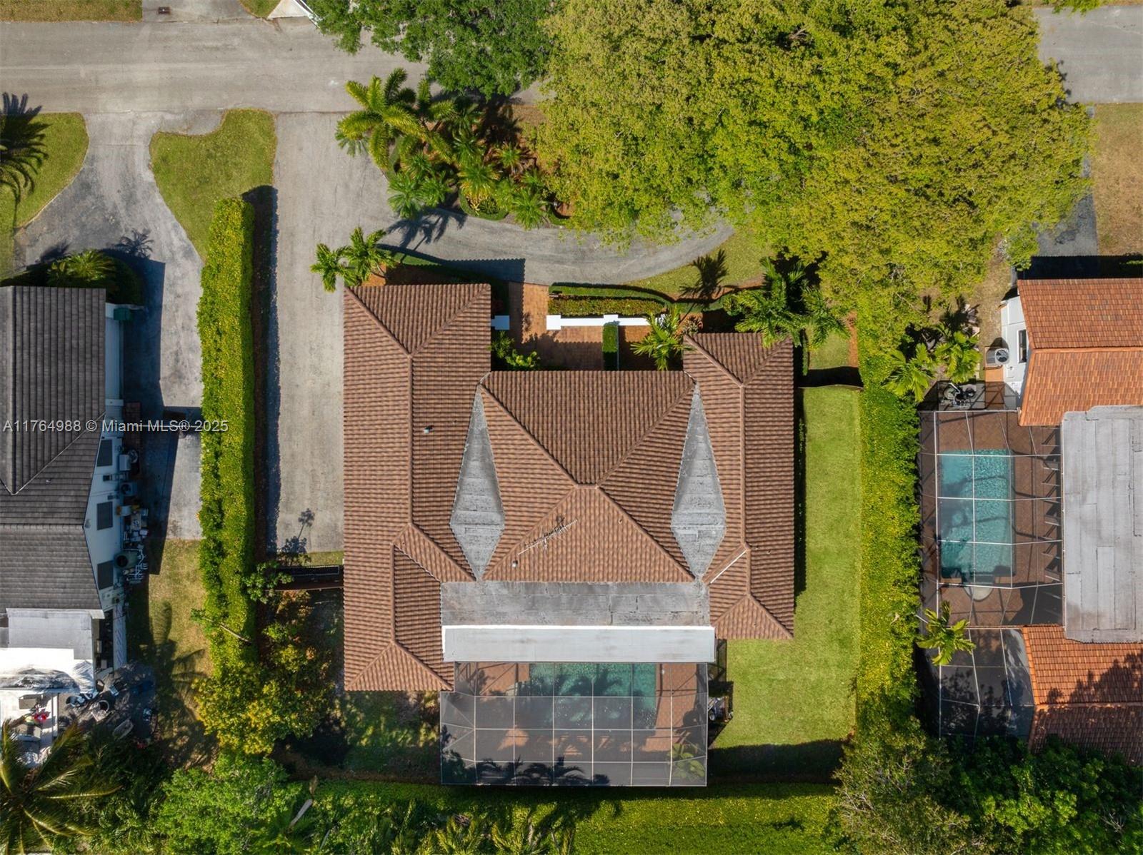 CUTLER BAY ESTATES - Residential