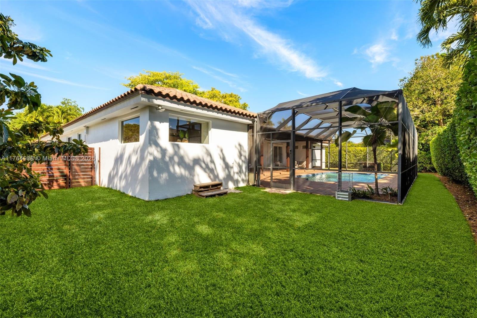 CUTLER BAY ESTATES - Residential