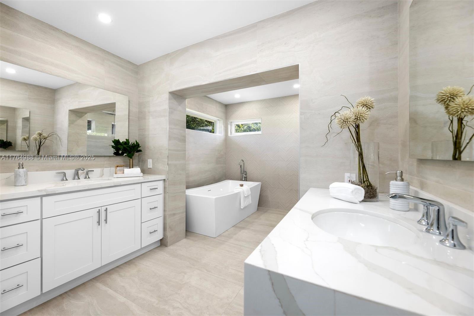 CUTLER BAY ESTATES - Residential