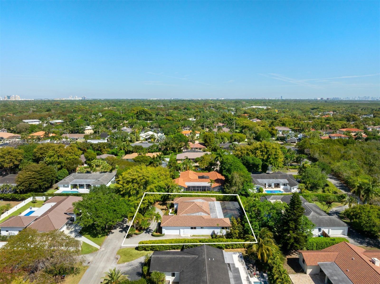 CUTLER BAY ESTATES - Residential