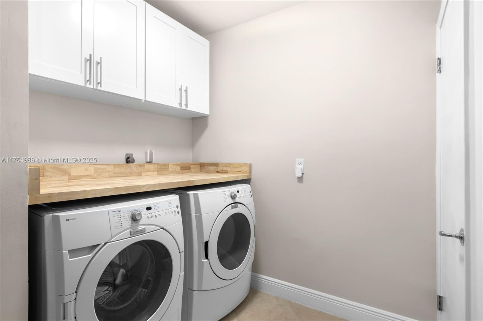 CUTLER BAY ESTATES - Residential