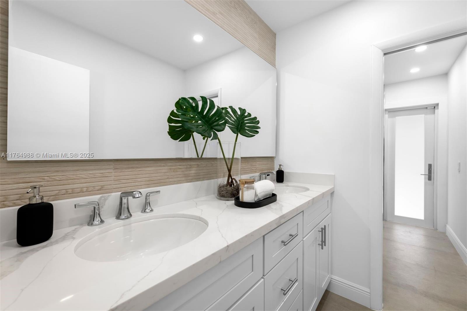 CUTLER BAY ESTATES - Residential