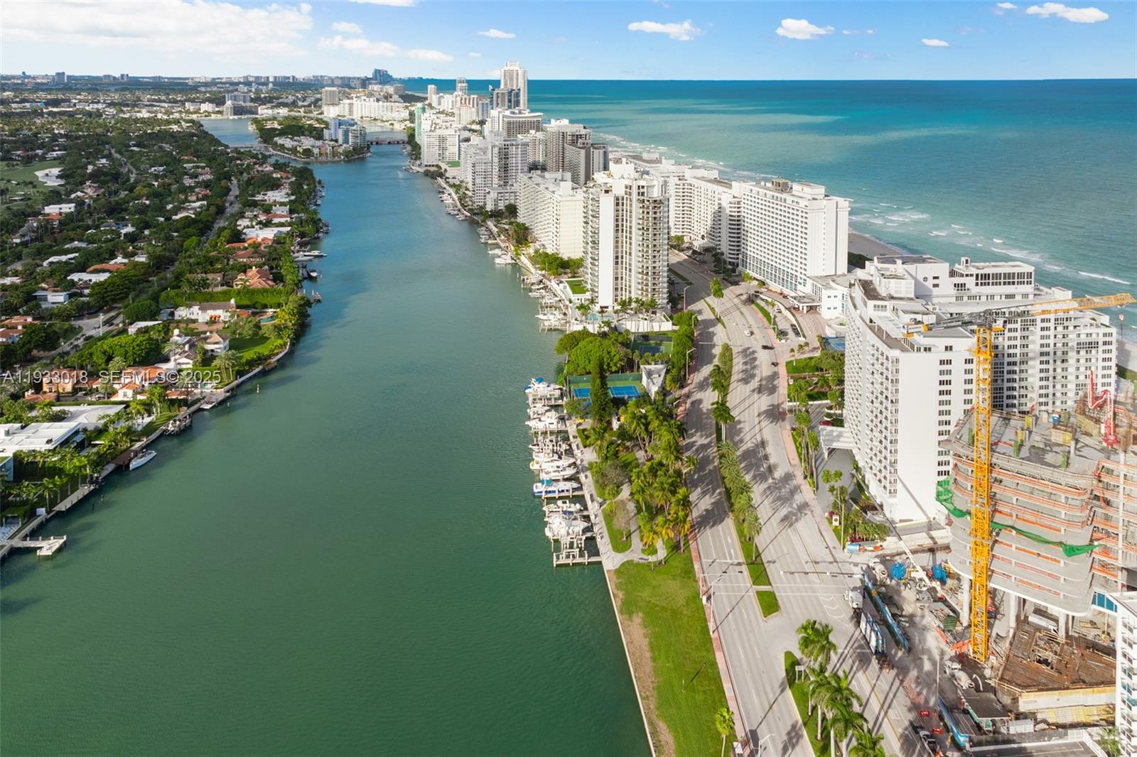 THE CARRIAGE HOUSE CONDO - Residential